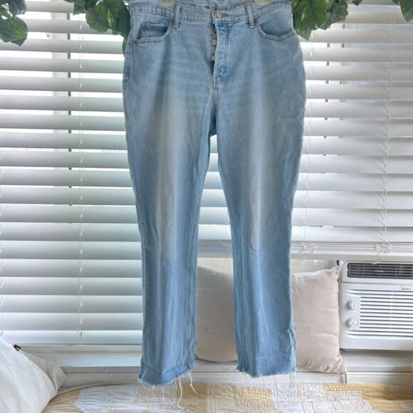 SIZE 14 / LIGHT WASH / STRAIGHT LEGGED JEANS - Picture 1 of 6